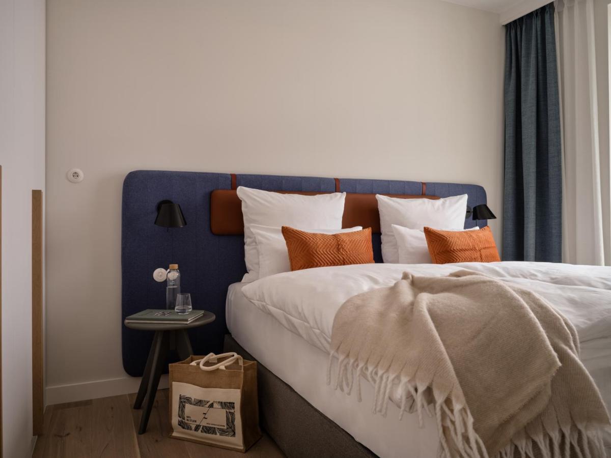 The Breeze Aparthotel Heringsdorf  Exterior photo A room at the hotel