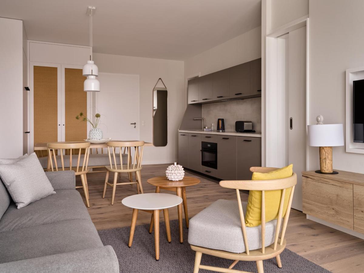 The Breeze Aparthotel Heringsdorf  Exterior photo A typical apartment at the Standard East Village
