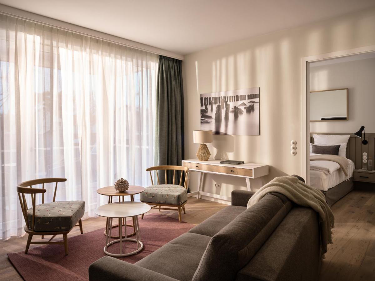 The Breeze Aparthotel Heringsdorf  Exterior photo A suite at the Hotel