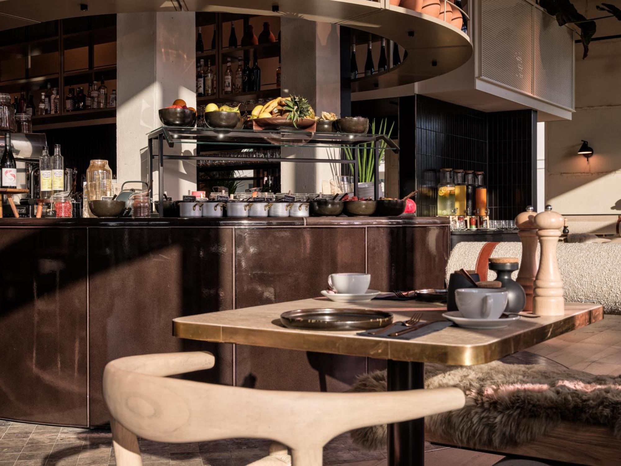 The Breeze Aparthotel Heringsdorf  Exterior photo Restaurant